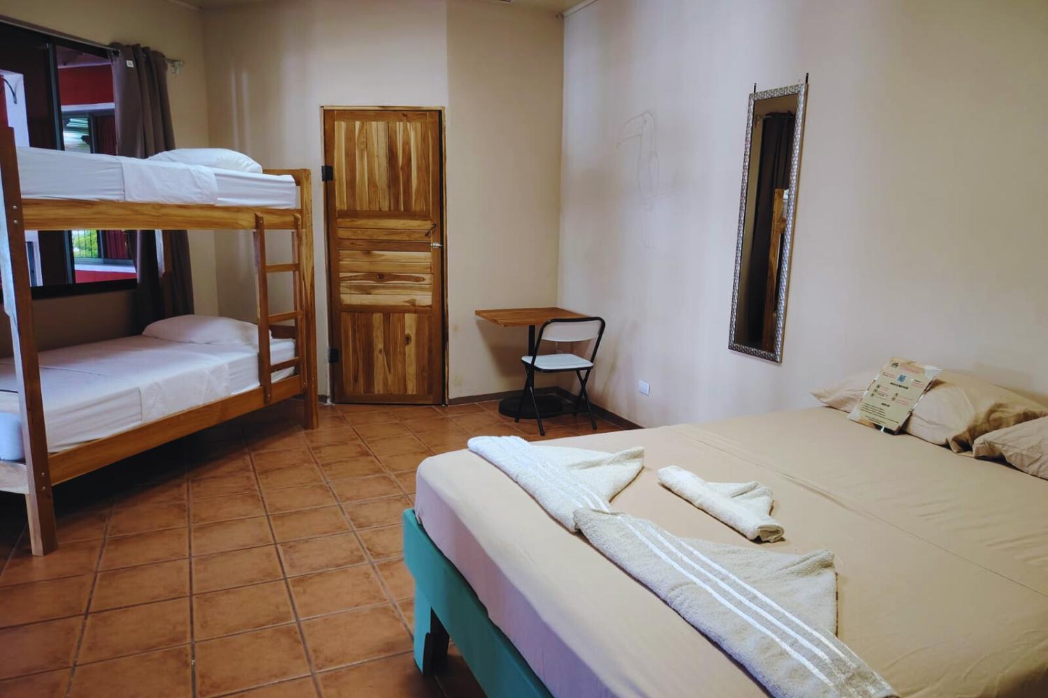 Hospedaje Papalotes Quepos Exterior photo
